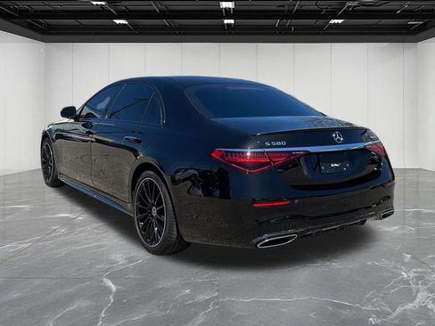Used 2025 Mercedes-Benz S 580 4MATIC Sedan image 3