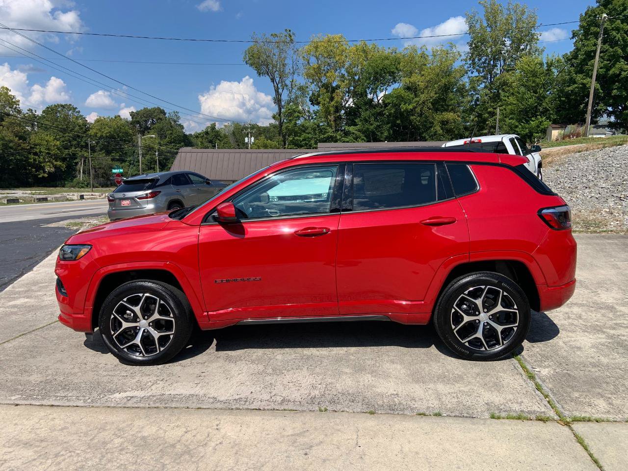 Used 2022 Jeep Compass Limited AWD/4WD image 5