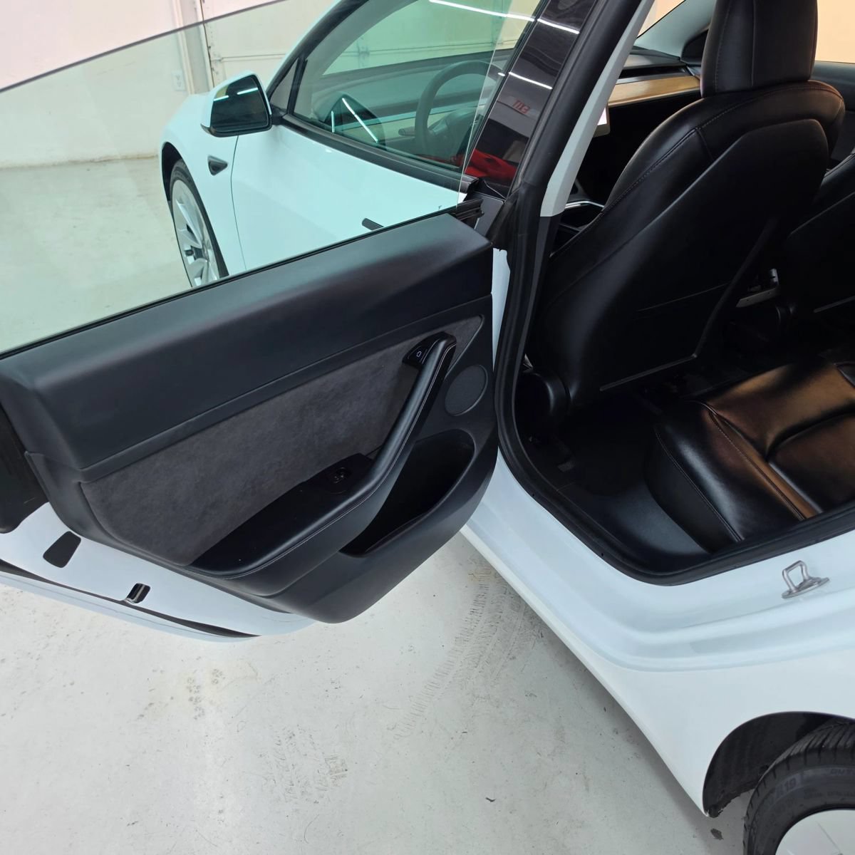 Used 2021 Tesla Model 3 Long Range AWD/4WD image 31