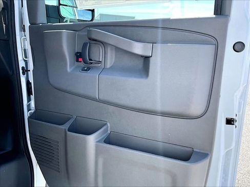 New 2026 Chevrolet Express 2500 w/ Driver Convenience Package RWD image 25