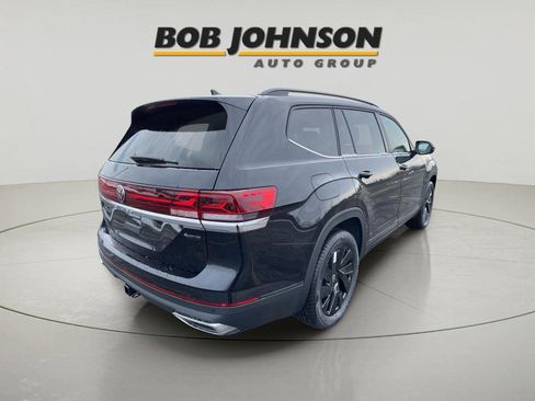 New 2026 Volkswagen Atlas SE image 8