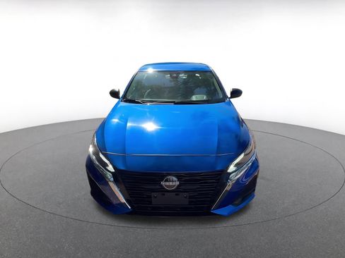 Used 2025 Nissan Altima 2.5 SV image 7