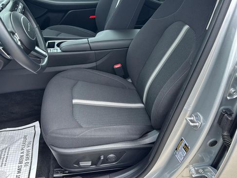 Used 2025 Hyundai Sonata SEL FWD image 16