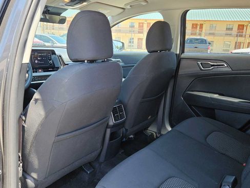 Certified 2023 Kia Sportage LX AWD/4WD image 17