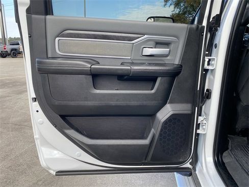 Used 2022 RAM 2500 Big Horn w/ Cold Weather Group image 38