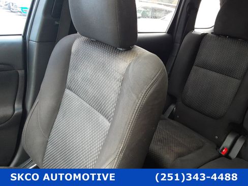 Used 2018 Mitsubishi Outlander LE image 27