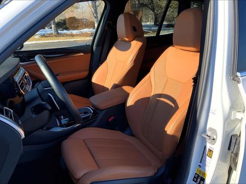 Used 2023 BMW X3 xDrive30i image 8