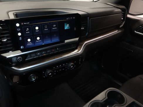 Used 2022 Chevrolet Silverado 1500 LT image 32