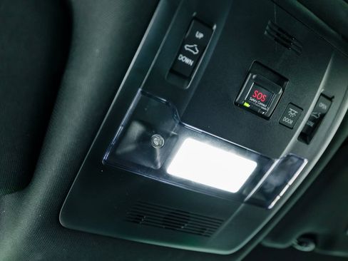 Used 2019 Lexus UX 250h w/ Premium Package image 21