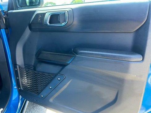 Certified 2025 Ford Bronco Badlands AWD/4WD image 19