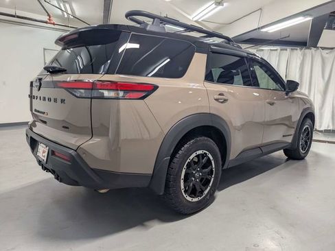 Used 2024 Nissan Pathfinder Rock Creek image 3