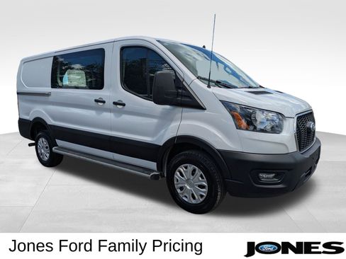 Used 2024 Ford Transit 250 Low Roof w/ Exterior Upgrade Package RWD image 3