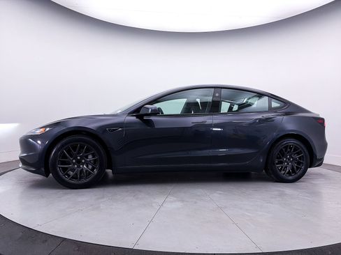Used 2024 Tesla Model 3 Standard Range RWD image 33