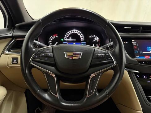 Used 2019 Cadillac XT5 AWD image 63