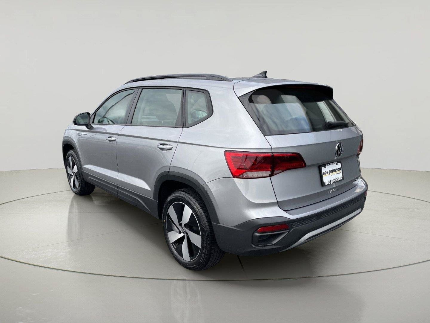 Used 2024 Volkswagen Taos S AWD/4WD image 5
