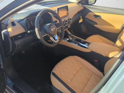 New 2025 Nissan Sentra SV w/ SV Premium Package FWD image 9
