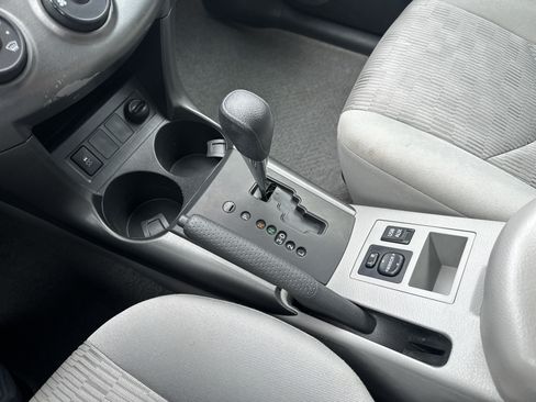 Used 2012 Toyota RAV4 4WD w/ Value Pkg image 14
