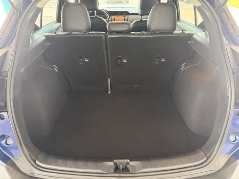 Used 2019 Nissan Kicks SR w/ SR Premium Package FWD image 17
