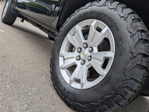 Used 2018 Chevrolet Colorado LT w/ Luxury Package, Chrome image 9