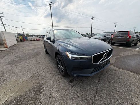 Used 2021 Volvo XC60 T5 Momentum AWD/4WD image 3