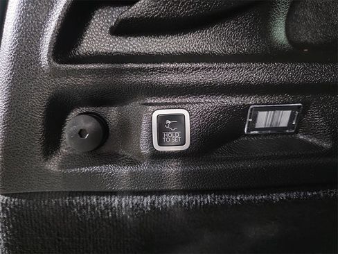 Used 2024 Jeep Grand Cherokee L Summit w/ High Altitude Package image 15