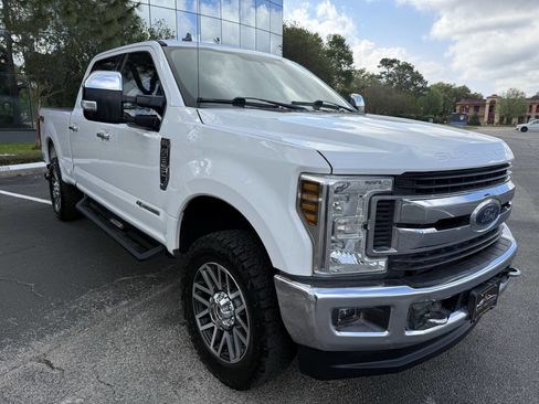 Used 2019 Ford F250 XLT w/ XLT Premium Package image 9