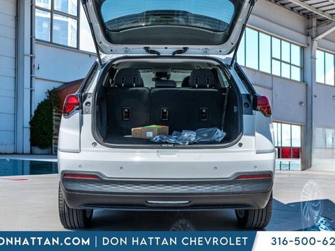 New 2027 Chevrolet Bolt LT FWD image 28