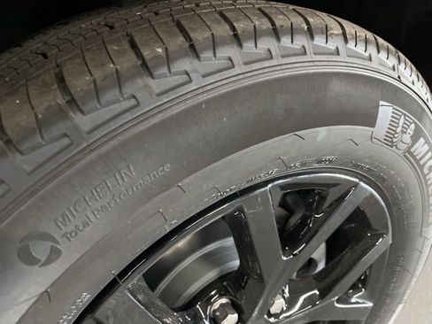 New 2026 Jeep Grand Cherokee Altitude AWD/4WD image 13
