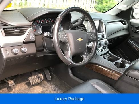 Used 2016 Chevrolet Tahoe LT AWD/4WD image 3