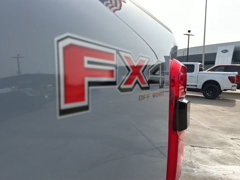 Used 2026 Ford F250 Platinum AWD/4WD image 13