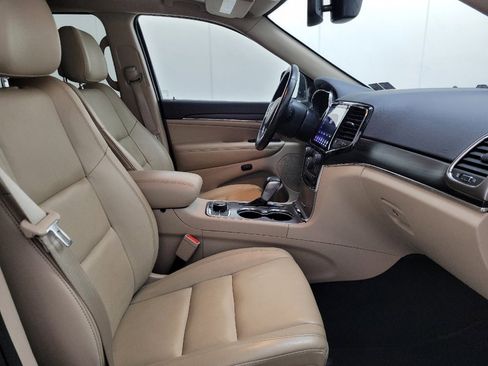 Used 2020 Jeep Grand Cherokee Limited AWD/4WD image 21