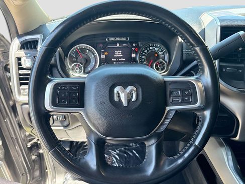 Used 2021 RAM 2500 Laramie w/ Chrome Appearance Group AWD/4WD image 11
