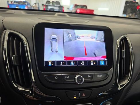 Used 2024 Chevrolet Equinox RS w/ RS Leather Package AWD/4WD image 14