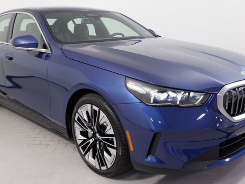 Used 2025 BMW 530i image 20