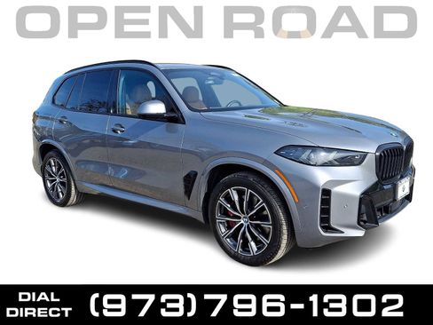 Certified 2024 BMW X5 xDrive40i w/ M Sport Package AWD/4WD image 1