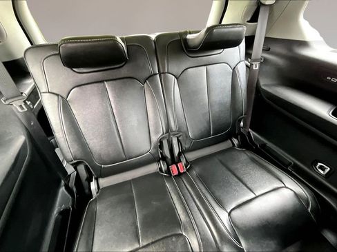 Used 2021 Jeep Grand Cherokee L Limited image 24