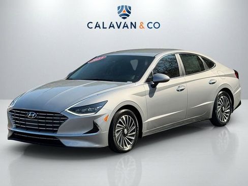 Used 2023 Hyundai Sonata SEL w/ Cargo Package FWD image 3