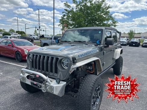 Used 2022 Jeep Wrangler Unlimited Rubicon 4xe w/ Cold Weather Group AWD/4WD image 3