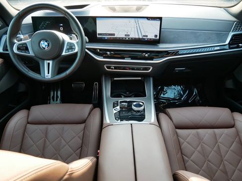 Used 2024 BMW X5 M60i AWD/4WD image 14