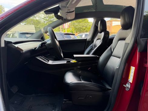 Used 2022 Tesla Model Y Long Range AWD/4WD image 25