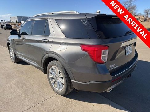 Used 2020 Ford Explorer Limited w/ Class III Trailer Tow Package image 5