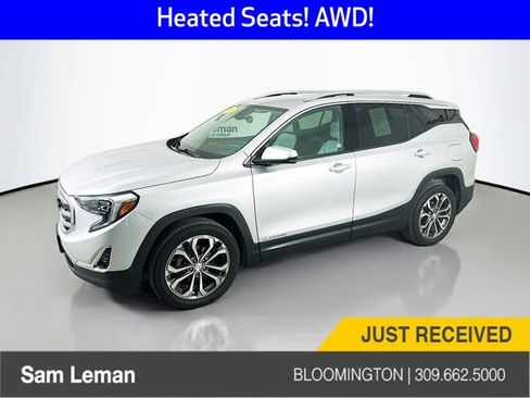 Used 2020 GMC Terrain SLT image 3