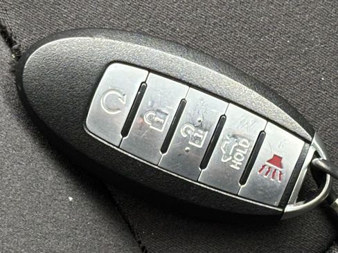 Used 2025 Nissan Altima 2.5 SV FWD image 23