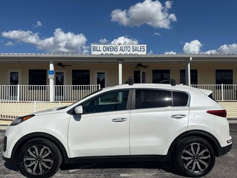 Used 2017 Kia Sportage EX image 2