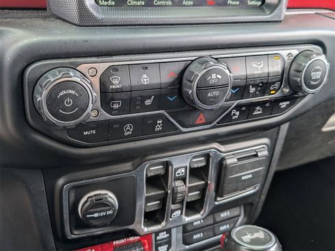 Certified 2021 Jeep Wrangler Unlimited Rubicon image 24