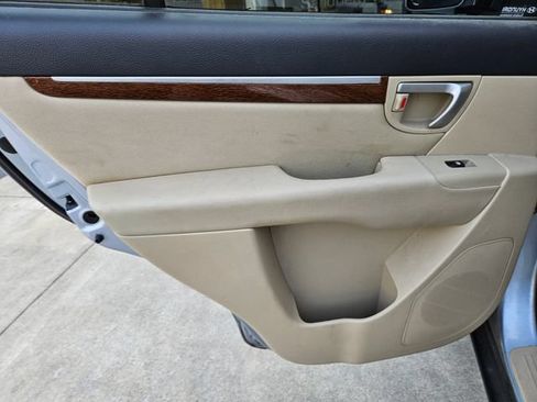 Used 2007 Hyundai Santa Fe SE FWD image 14