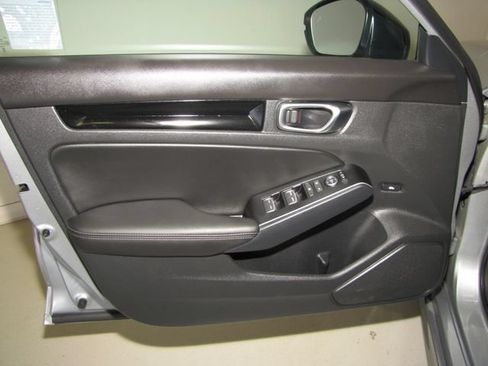 Certified 2025 Honda Civic Sport image 10