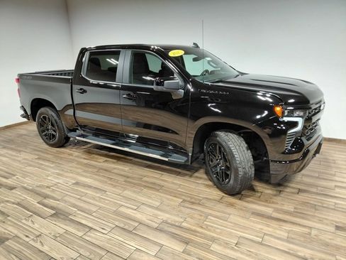 Used 2025 Chevrolet Silverado 1500 RST w/ Dark Appearance Package image 18