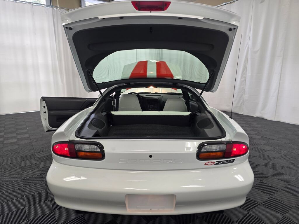 Used 1997 Chevrolet Camaro SS w/ Preferred Equipment Group 2 RWD image 42