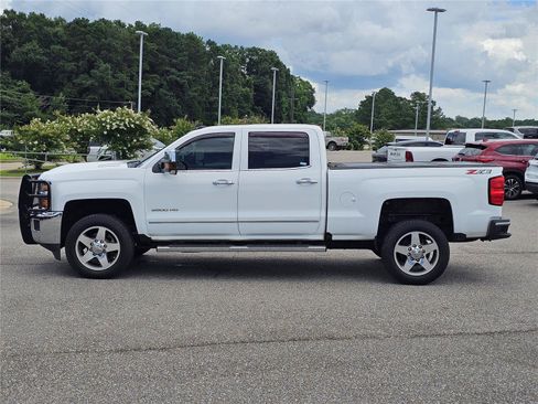 Used 2019 Chevrolet Silverado 2500 LTZ w/ Duramax Plus Package AWD/4WD image 14